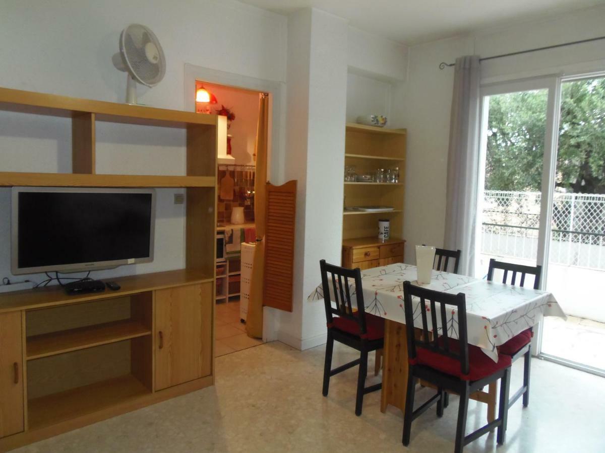 Apartment Joli Studio Calme Avec Terrasse Nizza